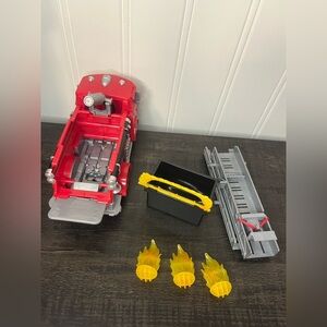 Disney PIxar Cars Stunt & Splash Red